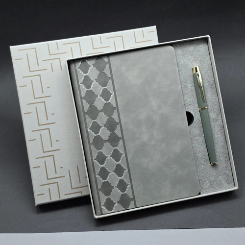 Kutulu Gri Defter Ve Metal Kalem Seti