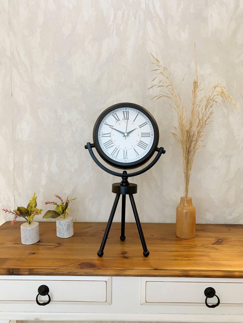 Büro Ev Ofis Masa Saati için 45x26CM Siyah Metal Tripod Modern Mekanizma