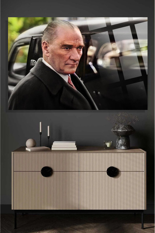 Atatürk Takım Elbiseli Yüksek Kaliteli 4Mm Kırılmaz Temperli Yüksek Çözünürlüklü Cam Tablo