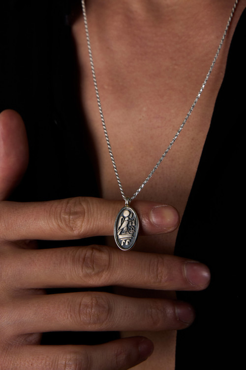 925 Ayar Gümüş Oksitli Oval Hiyeroglif Halat Kolye