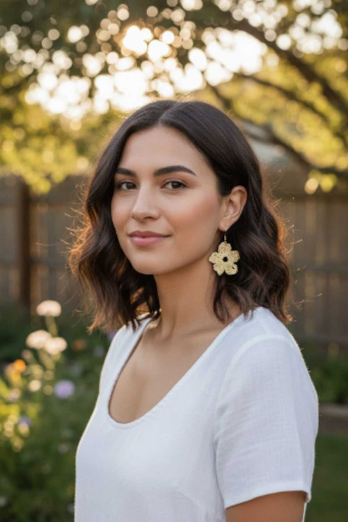 Örgü Rafya Çiçek Model Sallantılı Küpe