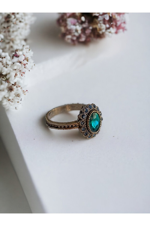 Kristal Taşlı Oval Yüzük