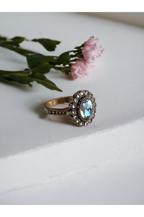 Kristal Taşlı Oval Yüzük