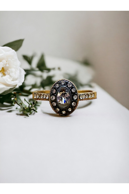 Kristal Taşlı Oval Yüzük