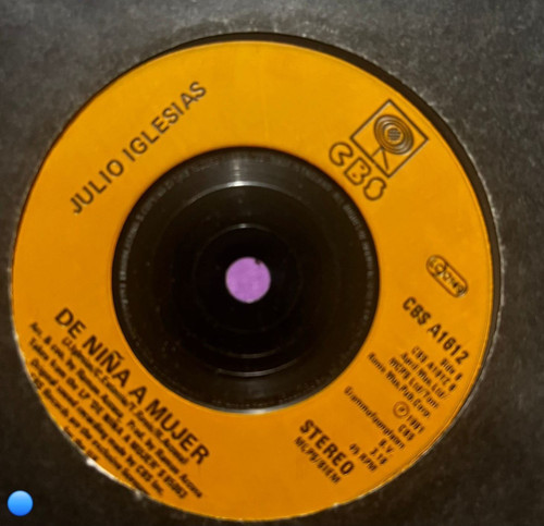 Julio Iglesias - Begin The Beguine (Volver a Empezar) / De Niña A Mujer 7" Vinyl Single (UK Press, 1981)