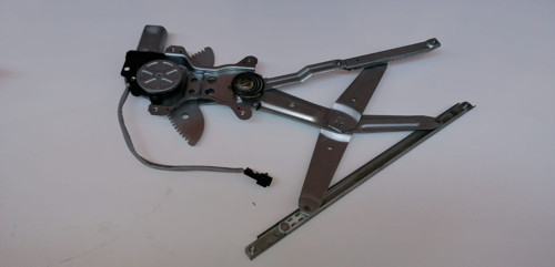 CAM KRİKOSU COROLLA AE111 1998-2002 ÖN SAĞ (ELEK MOTORLU)
