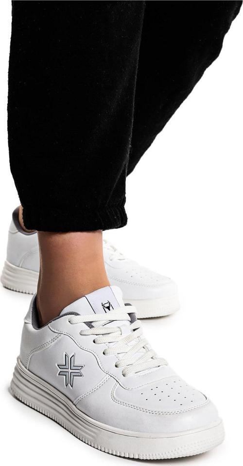 Bağcıklı Yürüyüş Kadın Spor Ayakkabı 4196 Base Beyaz