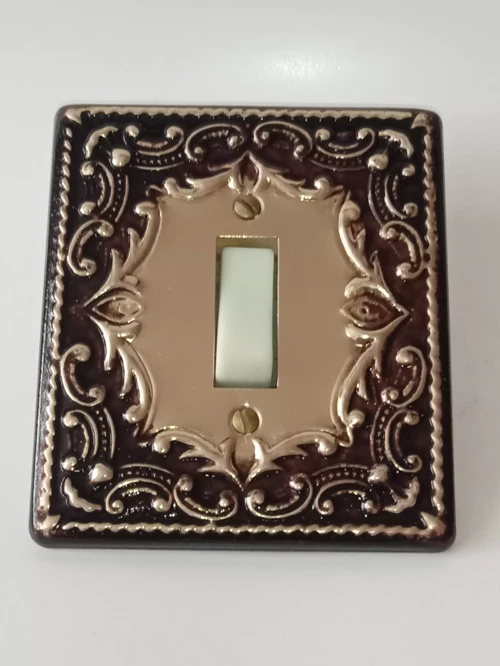 Sultan Vintage Sıva Altı Lamba Anahtarı - 1980'ler Retro Antika Dekoratif Anahtar - Victorian Stil Altın Varaklı