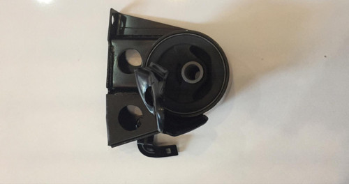 MOTOR TAKOZU X-TRAİL 2004-2006 ÖN SAĞ