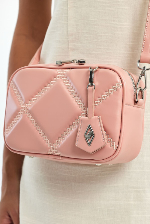 Küçük Boy Nakış Detaylı Crossbody Çapraz Askılı Kadın Omuz Çantası Pudra