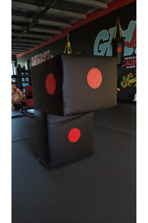 Makivara, duvar tipi makivara, boks, boks yastığı, yumruk yastığı, tekme, kick boks, duvar yastığı