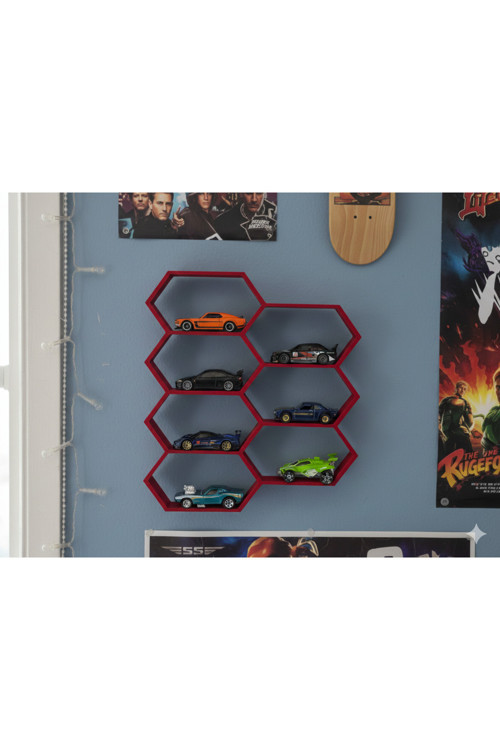 Petek Tasarımlı Metal Araba Standı – 7’Li Ateş Kırmızısı Diecast Sergi Rafı