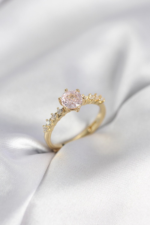 Gold Renk Pembe Tek Taş Model Zirkon Taşlı Kadın Yüzük - EBJ260214W39585