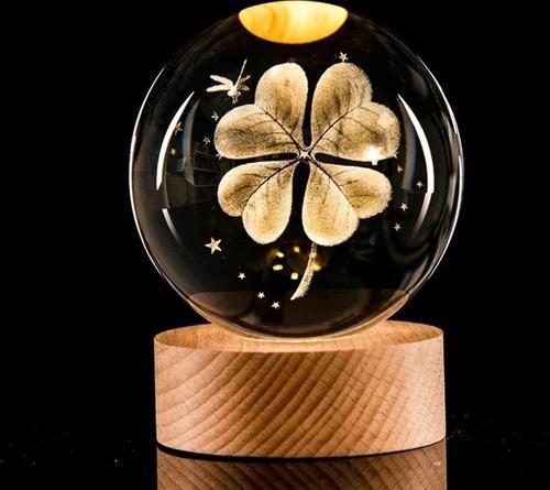 Işıklı Yonca Tasarımlı Cam Küre