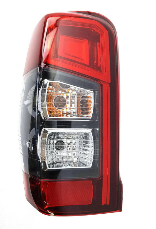 Stop Lambası L200 2019-2021 Ledsiz Duylu Sol (Oem No:8330B211)