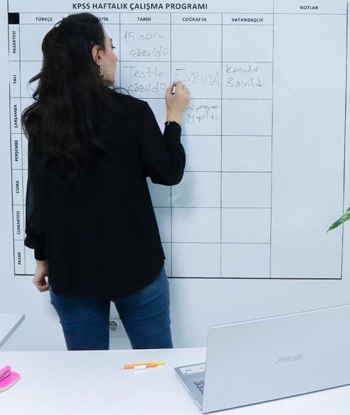 Kpss Çalışma Çizelgesi Planlayıcı - Not Belge Tutucu Özellikli, Yapışkansız Tutunan Akıllı Kağıt