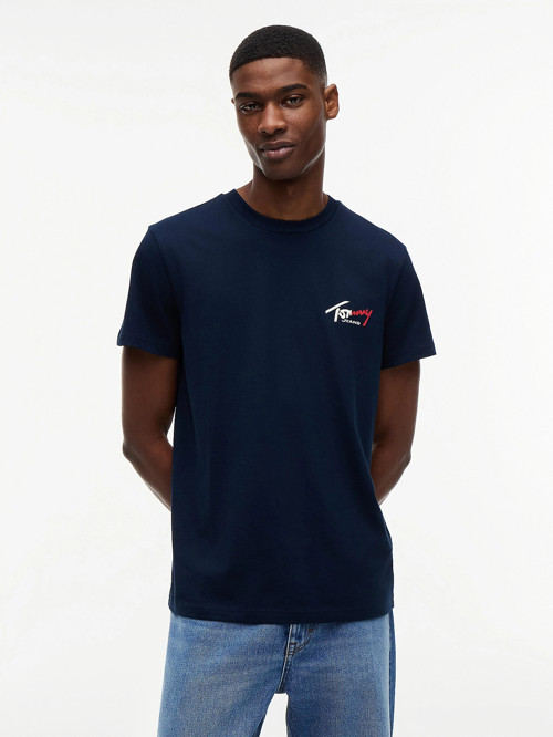 TJM Dar Kesim Göğüs İmzalı Kısa Kollu Erkek Mavi T-shirt DM0DM22538C1G