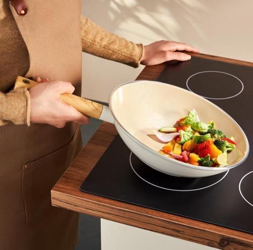 Swiss Crystal 28cm Wok Tava