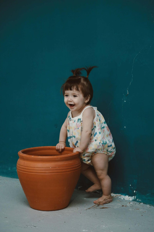 Renkli Baskılı Bebek İp Askılı Tulum