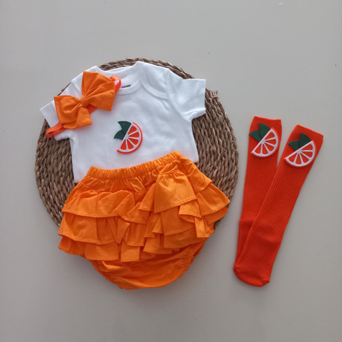 Kız Bebek Turuncu Portakal Fırfır Şort Etek Bodyli Çorap Takımı