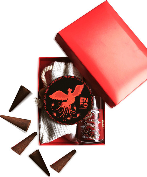 Dragon Kit I Hindistan Cevizi & Tarçın Aromalı Konik Tütsü & Özel Kibrit