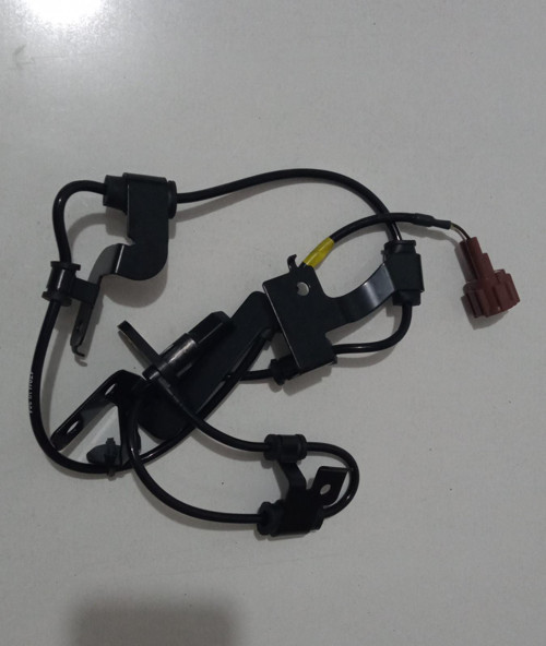 ABS SENSÖRÜ YD25 NP300 2011-2013 ÖN SOL