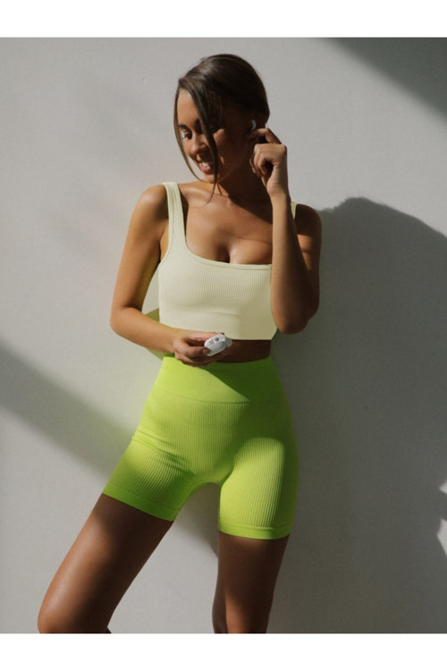 Parina Model Üst Tekli Crop Bluz Göğüs Dekolteli Seamless Crop Ekru Renk