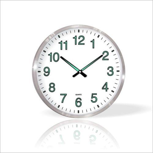 Büyük Dev 60 Cm Ebat Ebadında Aluminyum Çerçeve Gerçek Ön Camlı Gece Görünen Fosforlu Duvar Saati