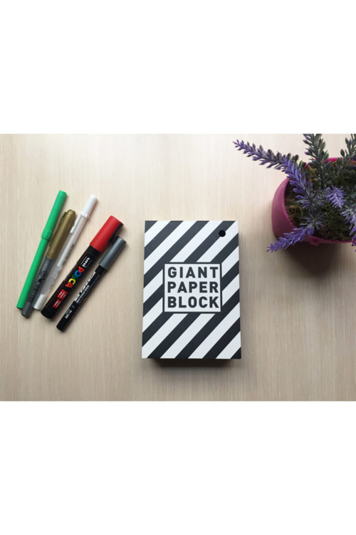 Siyah The Giant Paper Block