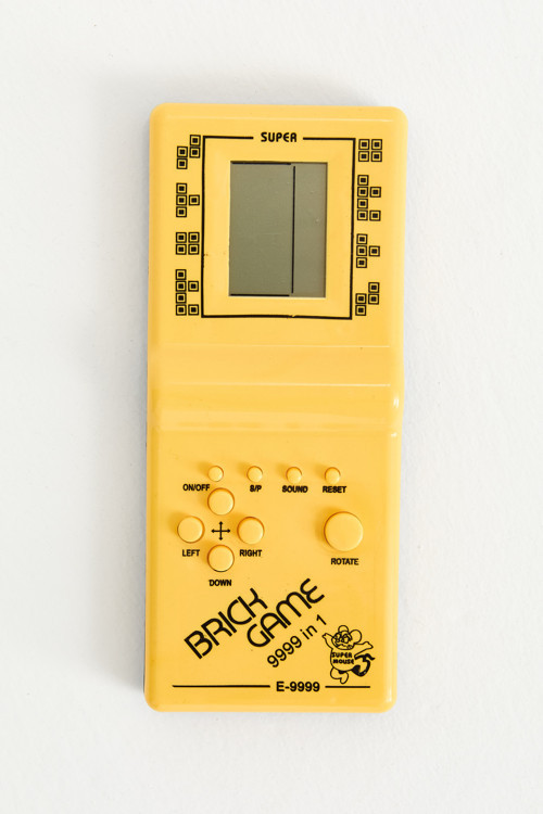 Kent Oyuncak Retro 4'Lü Oyun Seti - Tetris, Rubik Küp, Renkli Stres Yayı, Pikachu Su Halkası Oyunu & Hediye Yoyo