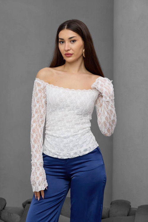Lace Elegance Bluz – Black Seduction