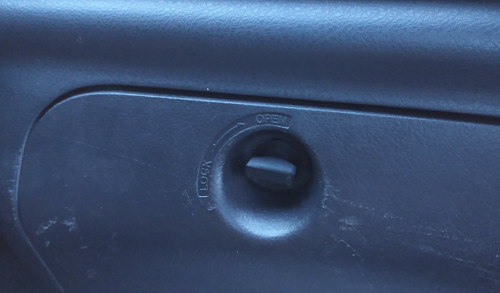 Opel Frontera B TORPİDO KAPAĞI AÇMA MANDALI- 4199214