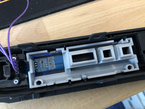 Mazda MX5 ND USB GİRİŞ PANEL ÇERÇEVE KAPAĞI- 3566406