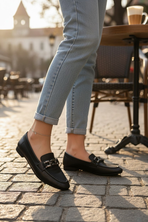Kadın Lazer Kesim Delikli Antrasit Tokalı Şık Loafer Babet