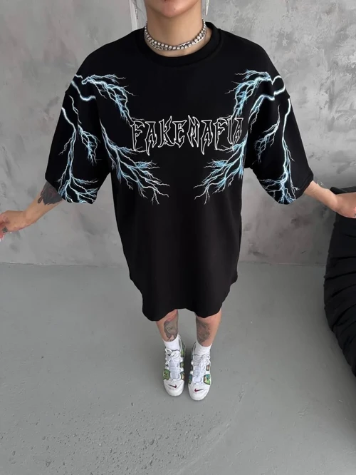 Kadın Bisiklet Yaka Yıldırım Baskılı Kısa kol Oversize T-Shirt - Siyah