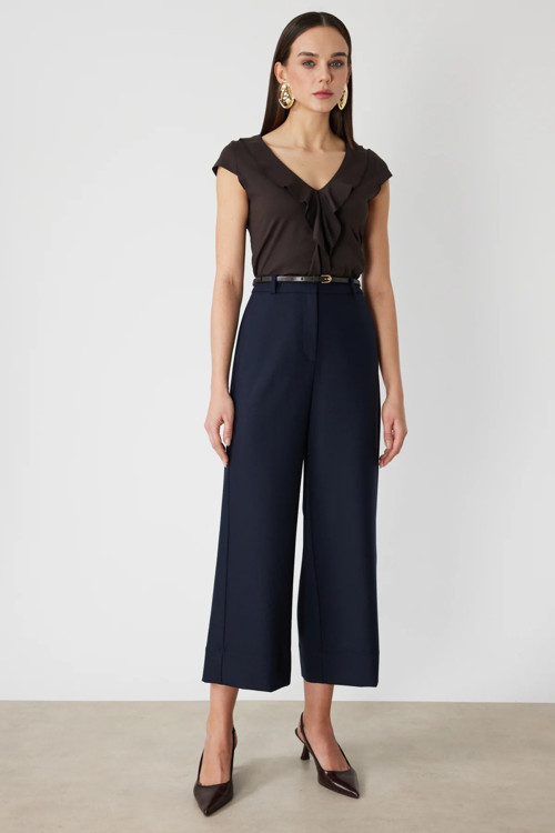Beli Kemerli Kısa Bol Paça Kadın Pantolon 26Y.EKL.PNT.04012.1