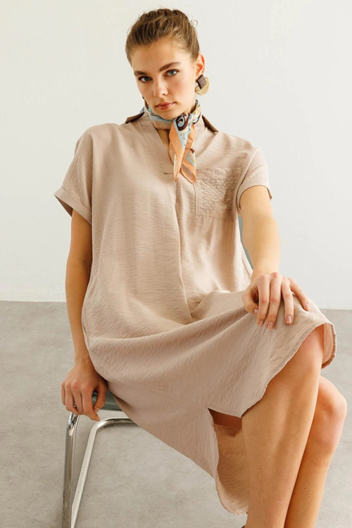 Polo Yaka Cebi Zincir Detaylı Kadın Elbise 25819