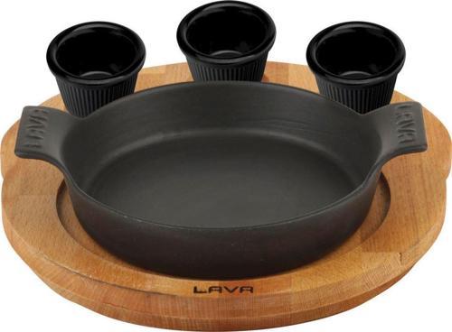 Döküm Yuvarlak Sahan Döküm Demir Yekpare Çift Kulplu Kayın Servis Ahşabı. Çap(Ø)18cm. (Sos kapları dahil değildir.)