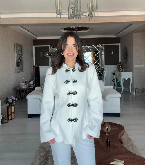 Flora Düğme Detaylı Napolyon Ceket Pantolon Takım - Beyaz