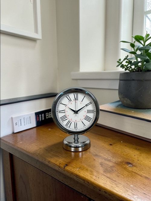 Büro Ev Ofis Hediyesi için 20x25CM Krom Metal Roma Rakamlı Masa Saat
