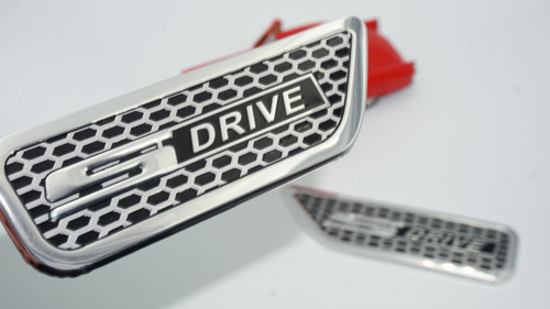 Bmw S Drive Çamurluk Yanı 3M 3D Logo Amblem 2 Li Set