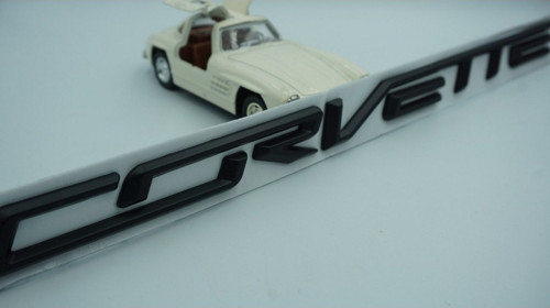 Chevrolet Corvette Bagaj Siyah Metal 3M 3D Yazı Logo Arma