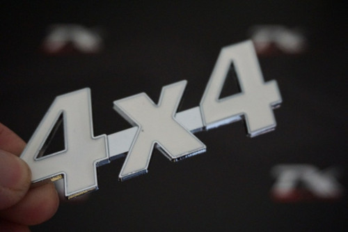 4X4 Arazi Suv Pickup Bagaj Krom Metal 3M 3D Yazı Logo Amblem (548522967)