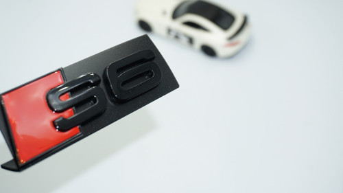 S6 Siyah Kırmızı 3d Ön Panjur Logo Audi İle Uyumlu