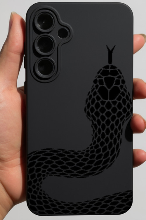 Galaxy A55 İle Uyumlu Yüksek Kalite Özel Tasarım Kadife İç Yüzey Lansman Silikon Kılıf-Siyah Snake