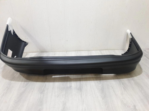 1990-1995 Mazda 323 Sd Arka Tampon (Plaka Delikli Fpı) (Adet) (Oem No:Bte350221)