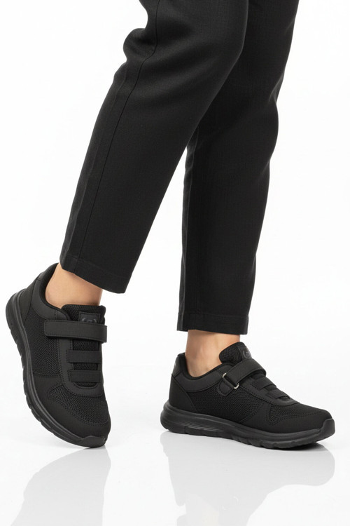 Siyah Cırtlı Fileli Hafif Hava Alabilen Unisex Spor Ayakkabı 616 G