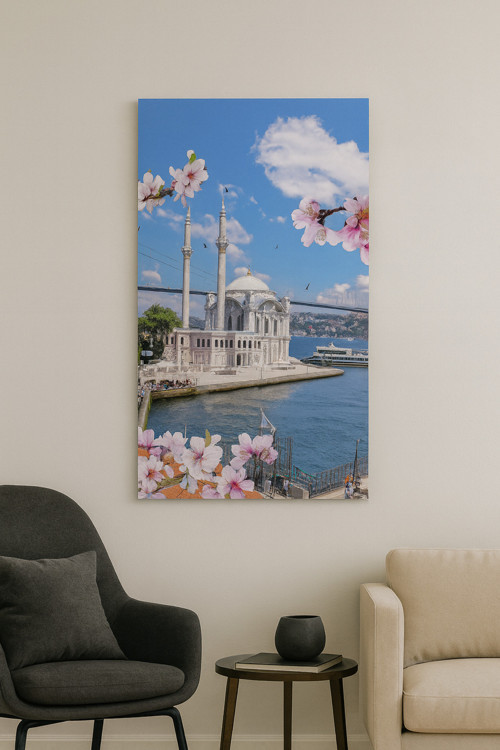 BLT DİZAYN İstanbul Boğazı ve Ortaköy Camii Cam Tablo Baharın Zarafeti ve Şehir Işıltısı