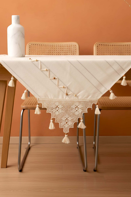 Boncuk Detaylı Güpürlü Kare Runner 90x90 cm