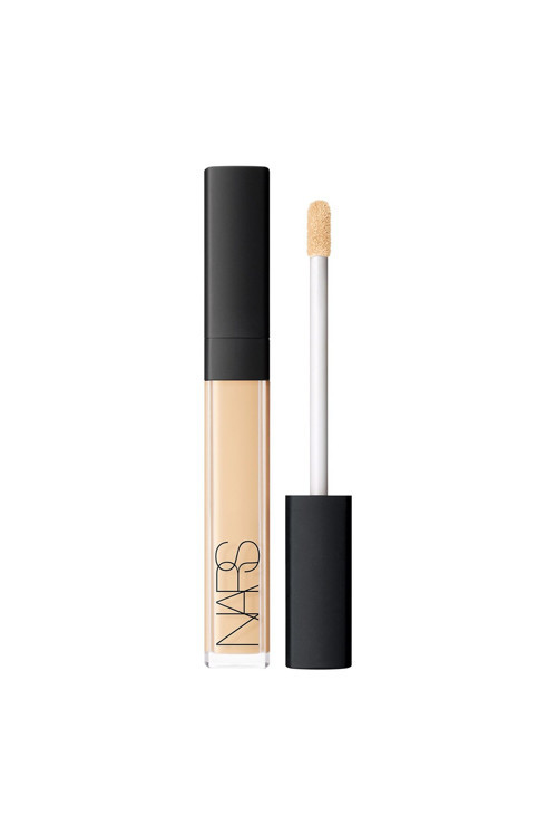 Radiant Creamy Concealer Kapatıcı 16 saate kadar kusursuz kapatıcılık - Carest Cosmetic
